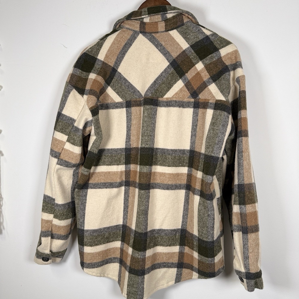 ALTAR'D STATE Plaid Flannel Button Up Shacket Size Small Green Tan - Picture 7 of 7